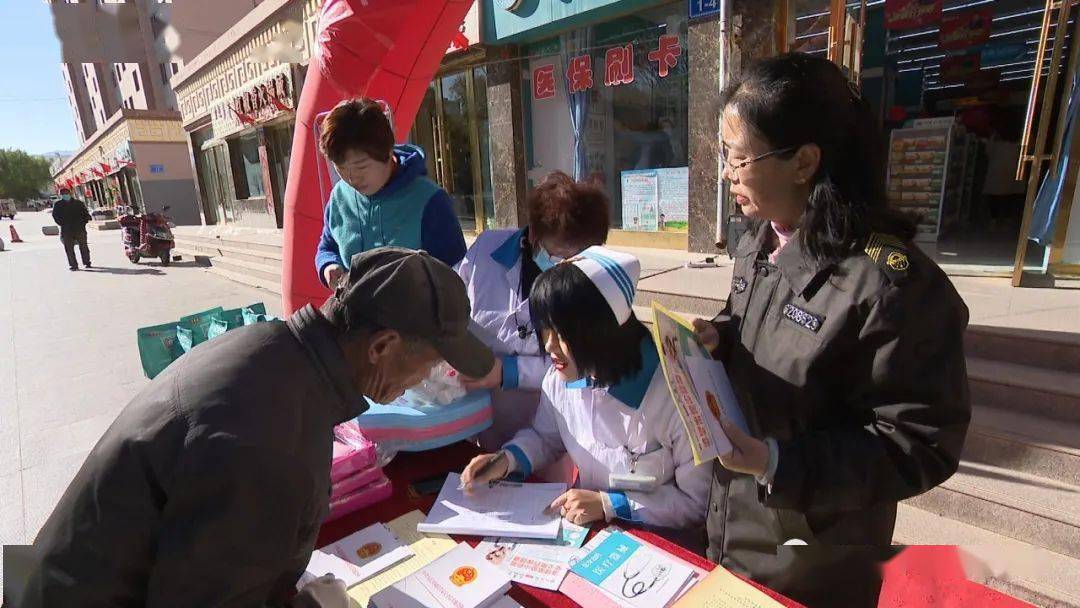 24小时医保取现回收商家(急用钱24小时套医保卡)