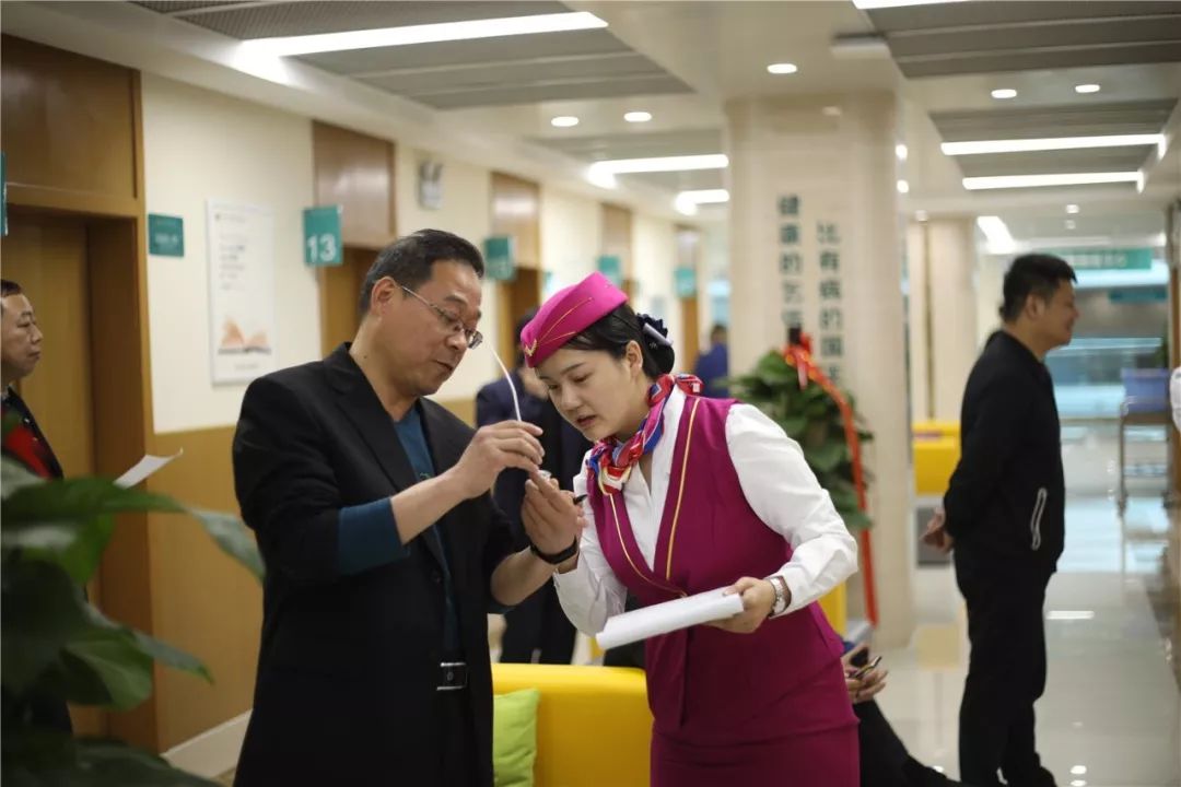 云浮24小时套医保卡(北京医保卡使用指南)